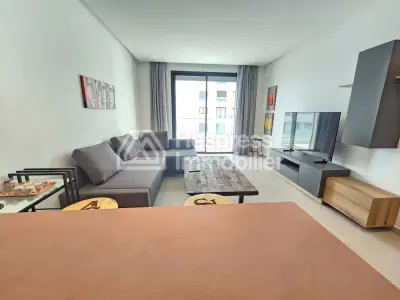 Cosy studio en etage elevé avec terrasse