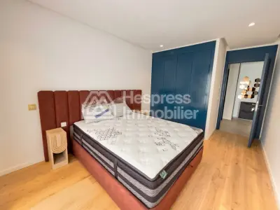 Cosy studio en etage elevé avec terrasse