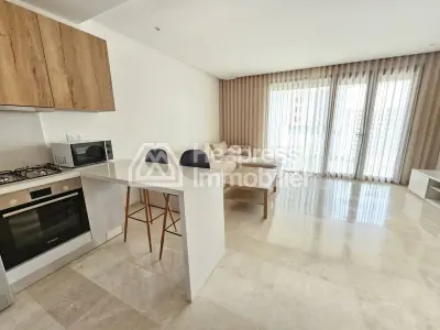 Spacieuw studio en etage eleve