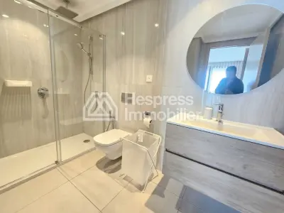 Spacieuw studio en etage eleve
