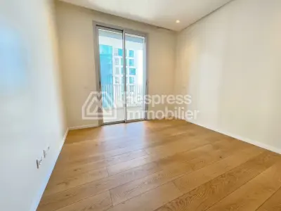 Joli appartement avec terrasse et vue dégagée