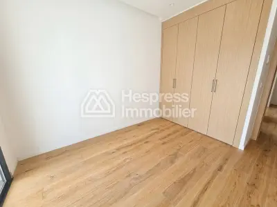 Lovely new apartment with terrace