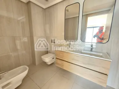 Lovely new apartment with terrace