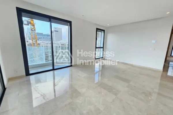 Lovely new apartment on a high floor