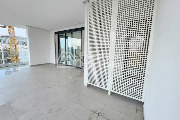 Lovely new apartment on a high floor