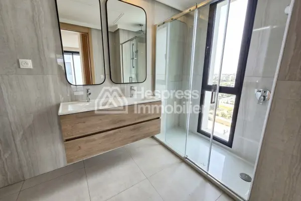 Lovely new apartment on a high floor