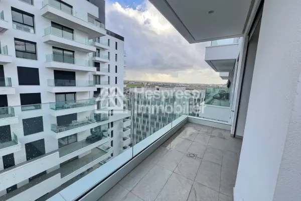 Lovely new apartment on a high floor