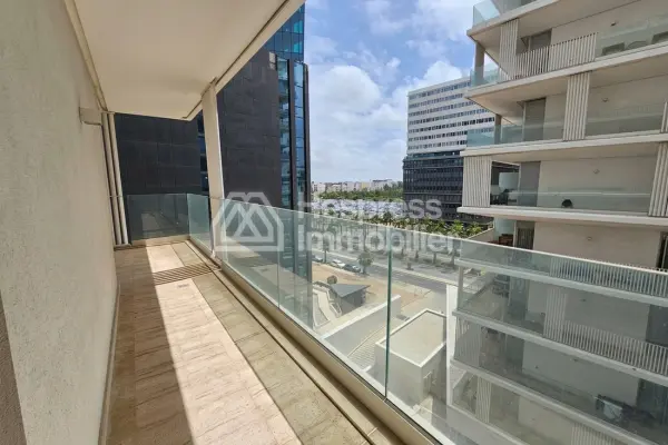 Spacious studio with large terrace