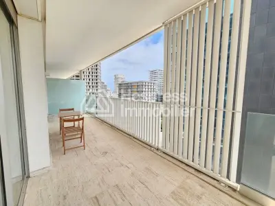 Spacieux studio avec grande terrasse
