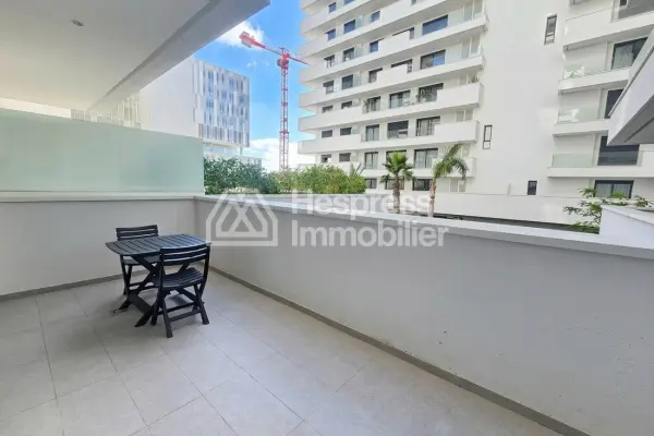Spacious furnished studio with terrace