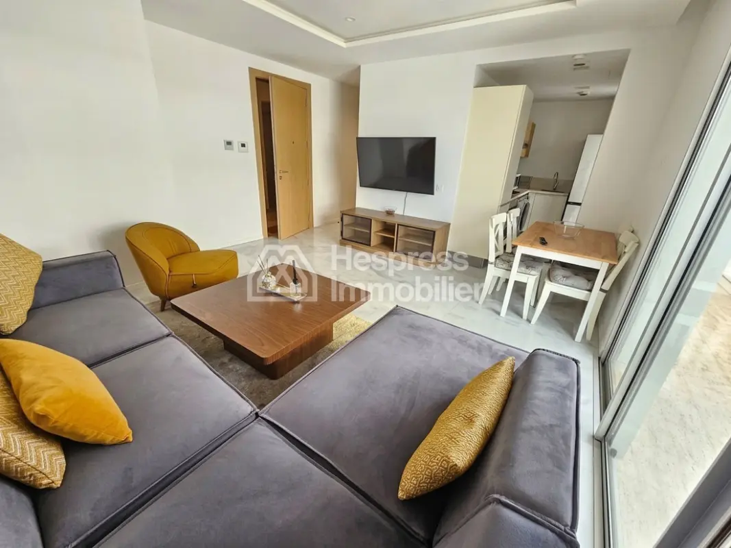 Joli studio en etage eleve