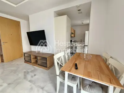 Joli studio en etage eleve