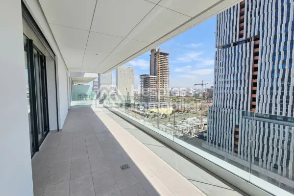 Exceptional apartment on a high floor