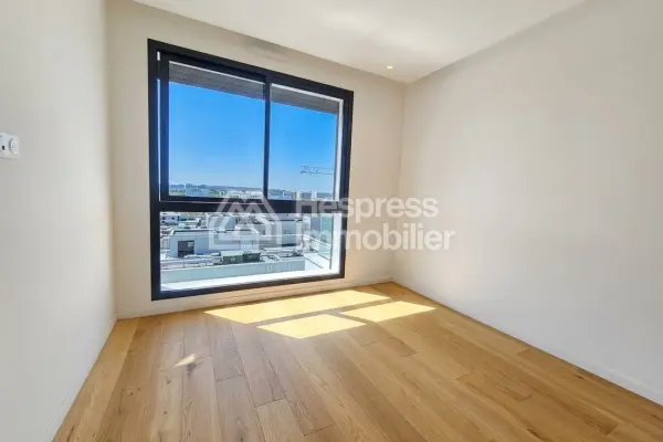 Exceptional apartment on a high floor