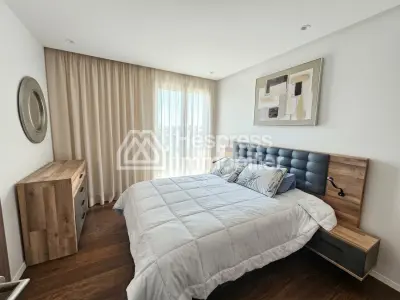 Joli studio avec terrasse et vue magnifique