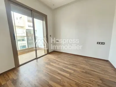 Lovely, brand new, unfurnished studio apartment with balcony