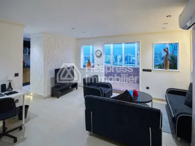 Furnished studio apartment, 75m², with terrace, city center
