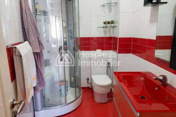 Art Deco apartment with 3 bedrooms, 210 m²