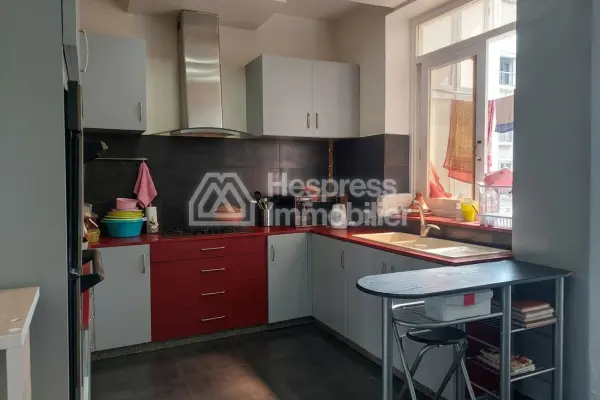 Art Deco apartment with 3 bedrooms, 210 m²
