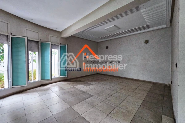 Villa for sale, 350m² in Hay Raid