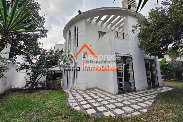 Villa for sale, 350m² in Hay Raid