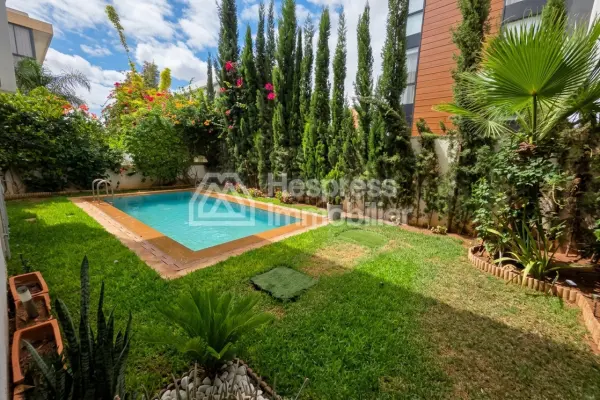 Vente d'un bel appartement à Dar Bouazza. 2 chambres. Bien meublé