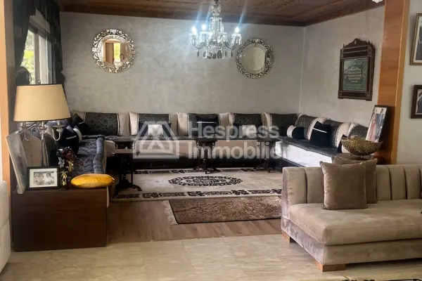 Somptueuse maison à vendre à Dar Bouazza. 6 pièces. Air conditionné et cheminée