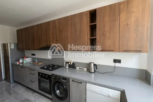 Appartement à louer à Ferme Bretonne Hay Arraha. 3 pièces confortables. Bien meublé