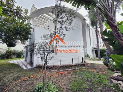 Villa, à vendre, 350m² à Hay Raid 