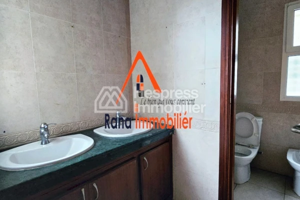 Villa for sale, 350m² in Hay Raid