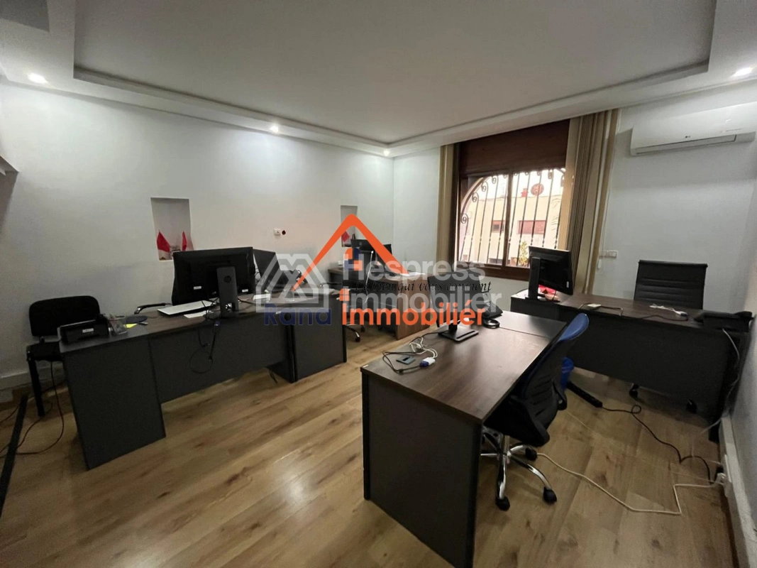Villa à louer, 360m² à Rabat