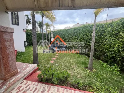 Villa à louer, 360m² à Rabat