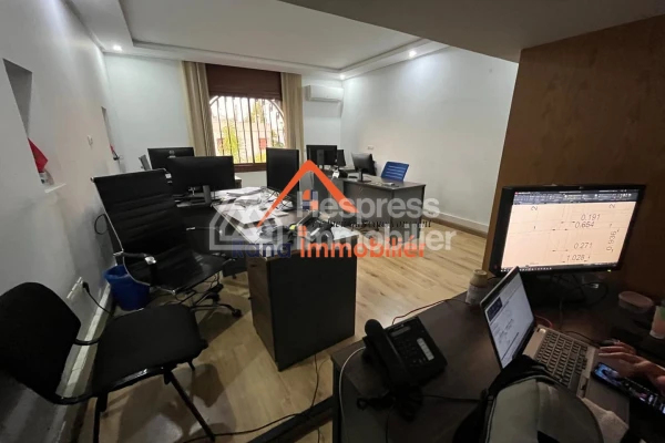 Villa for rent, 360m² in Rabat