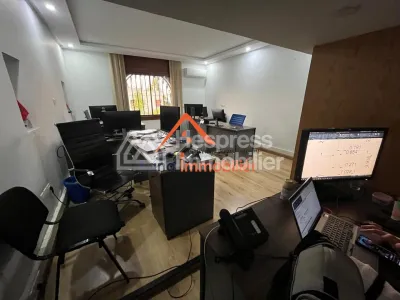 Villa à louer, 360m² à Rabat