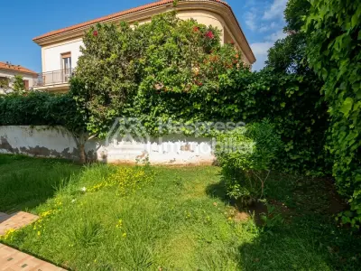 Luxury villa for rent in Aïn Diab . 400 sq m. Fireplace and air conditioning.