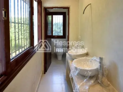 Luxury villa for rent in Aïn Diab . 400 sq m. Fireplace and air conditioning.