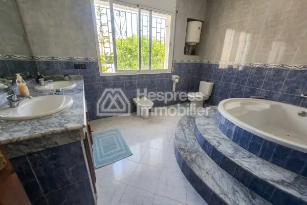 Luxury villa for sale in Dar Bouazza . Total area 230 m². Fully furnished.