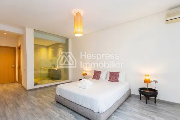 Apartment for rent at Racine . Total area 201 m². Fully furnished.