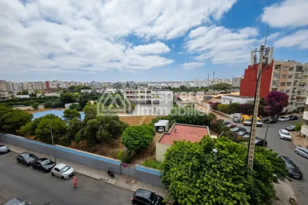 Apartment for sale in Val Fleury. Area 138 m². Satellite dish and security door.
