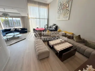 Stunning villa for sale in Errahma. 4 bedrooms. Armored door, security.