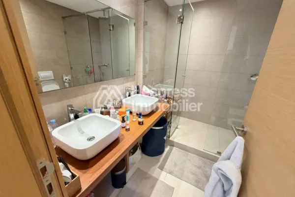 Stunning villa for sale in Errahma. 4 bedrooms. Armored door, security.