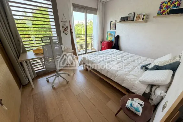 Stunning villa for sale in Errahma. 4 bedrooms. Armored door, security.