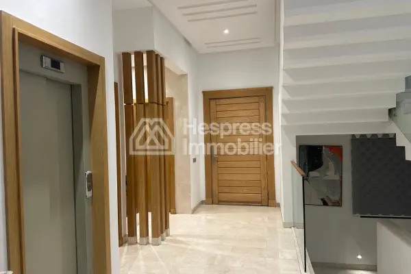 FOR RENT: LUXURIOUS FULLY FURNISHED VILLA – GREEN CITY, BOUSKOURA