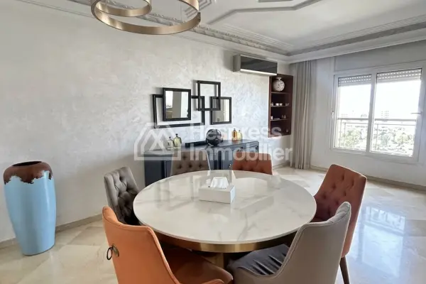 Bel appartement vide à louer à Vélodrome