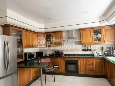Bel appartement vide à louer à Vélodrome