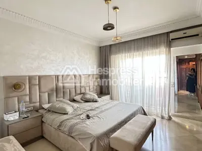 Bel appartement vide à louer à Vélodrome