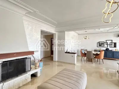 Bel appartement vide à louer à Vélodrome