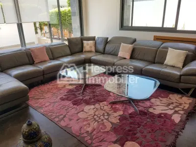 فيلا جميلة فارغة للإيجار في نوراس دار بوعزة