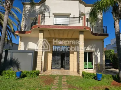 Large villa for sale in the Polo district