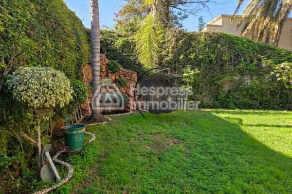 Large villa for sale in the Polo district